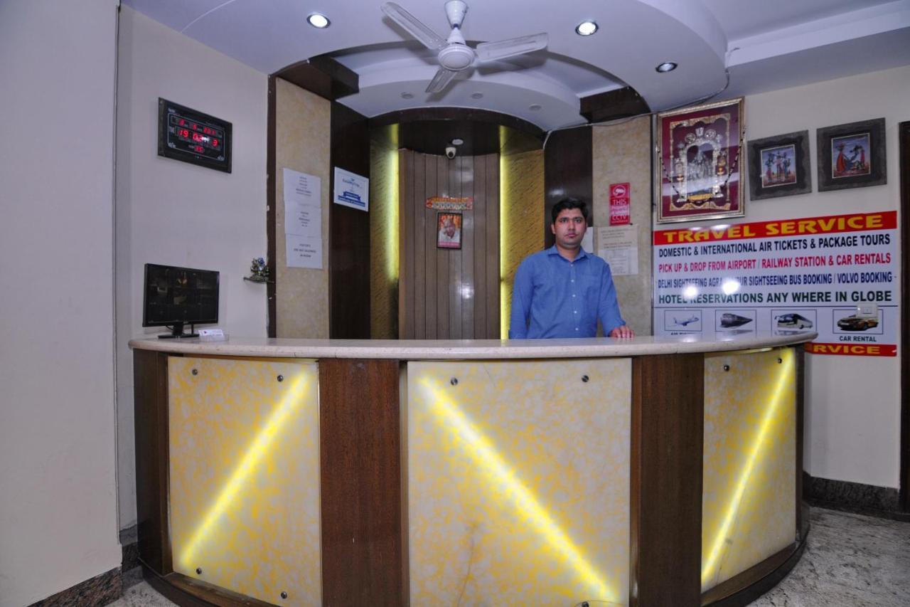 Hotel Tjs Grand Delhi  Exterior foto
